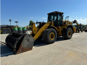 Kolesový nakladač CATERPILLAR 962M