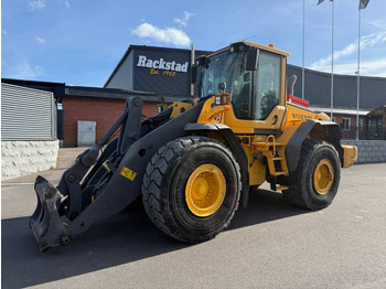 Kolesový nakladač VOLVO L120F
