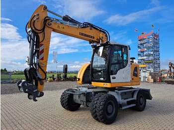 Kolesové rýpadlo LIEBHERR A 916