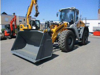 Kolesový nakladač LIEBHERR L 526