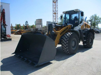 Kolesový nakladač LIEBHERR L 526