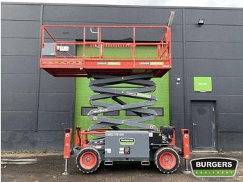 Samohybná plošiny SKYJACK