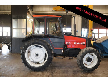 Traktor VALMET