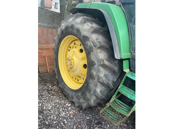 Kompletné koleso JOHN DEERE