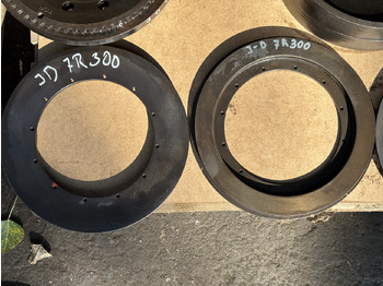 Diely bŕzd JOHN DEERE