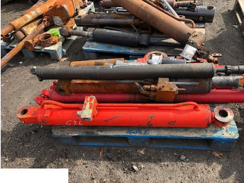 Hydraulický valec MANITOU