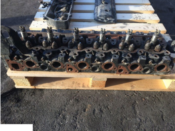 Vstrekovač JOHN DEERE