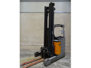 Skladový zakladač STILL