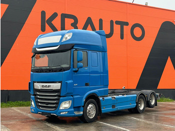 Podvozek s kabinou DAF XF 530