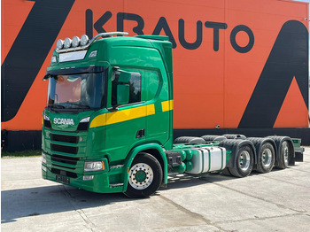 Podvozek s kabinou SCANIA R 500