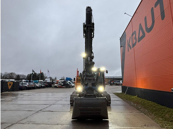 Leasing Volvo EC 220 EL ROTOTILT / CENTRAL LUBRICATION / AC / WEBASTO Volvo EC 220 EL ROTOTILT / CENTRAL LUBRICATION / AC / WEBASTO: obrázok 3 Leasing Volvo EC 220 EL ROTOTILT / CENTRAL LUBRICATION / AC / WEBASTO Volvo EC 220 EL ROTOTILT / CENTRAL LUBRICATION / AC / WEBASTO: obrázok 3