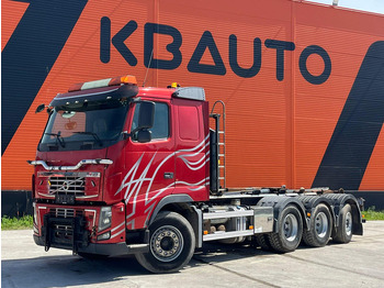 Hákový nosič kontajnerov VOLVO FH16 700