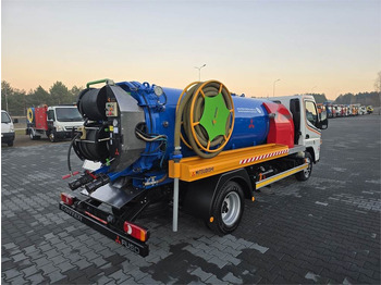 Fekálne vozidlo MITSUBISHI