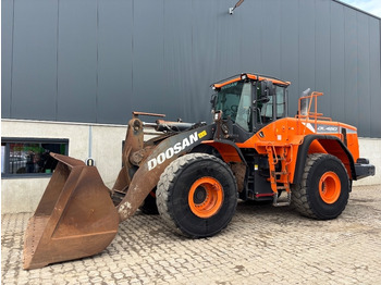 Kolesový nakladač DOOSAN DL420