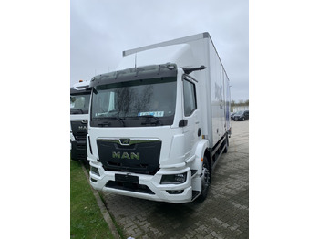 Skříňový nákladní auto