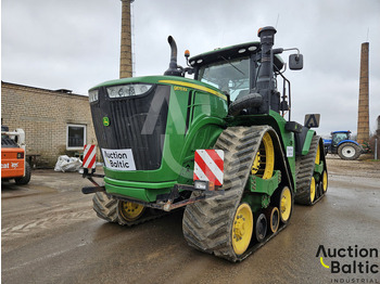 Pásový traktor JOHN DEERE