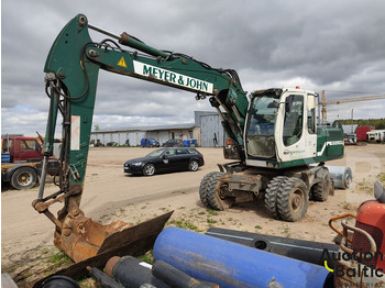 Kolesové rýpadlo LIEBHERR A 900