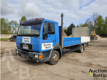 Valníkový/ Plošinový nákladný automobil MAN L2000