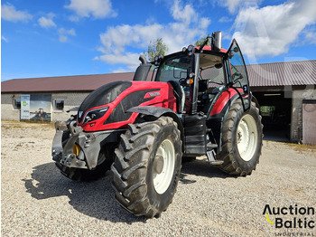 Traktor VALTRA T194