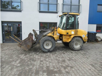 Kolesový nakladač VOLVO L30B