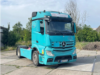 Ťahač MERCEDES-BENZ Actros 1845