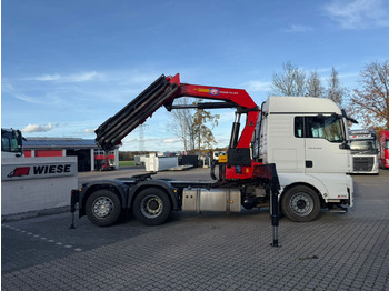 Auto s hydraulickou rukou MAN TGX 26.440 6x2 mit HMF 3000-5 Kran Top Zustand: obrázok 2 Auto s hydraulickou rukou MAN TGX 26.440 6x2 mit HMF 3000-5 Kran Top Zustand: obrázok 2
