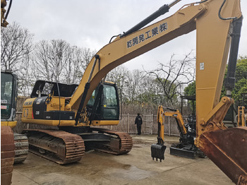 Pásové rýpadlo CATERPILLAR 323D: obrázok 3