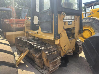 Buldozér CATERPILLAR D4C