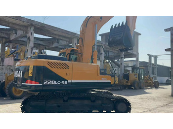 Pásové rýpadlo HYUNDAI 220LC-9S-excavator: obrázok 4 Pásové rýpadlo HYUNDAI 220LC-9S-excavator: obrázok 4