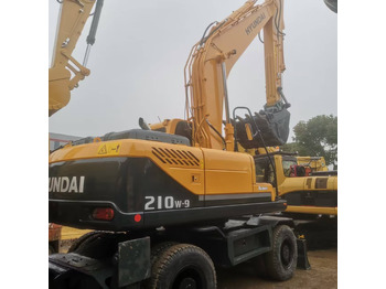 Kolesové rýpadlo Hyundai R210W-9: obrázok 5