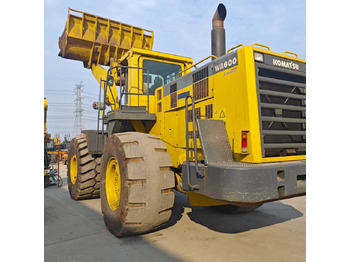 Kolesový nakladač KOMATSU WA600-3