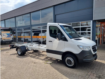 Dodávka valník MERCEDES-BENZ Sprinter 516