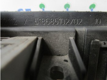 Elektrický systém pre Nákladné auto DAF CF 65 FUSEBOARD P/NO 518685102/02: obrázok 2 Elektrický systém pre Nákladné auto DAF CF 65 FUSEBOARD P/NO 518685102/02: obrázok 2