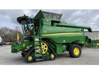 Obilný kombajn JOHN DEERE T660