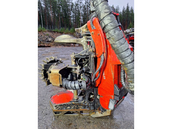 Lesnícky harvestor Komatsu 901 XC: obrázok 5