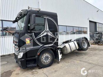 Ťahač MERCEDES-BENZ Actros 1848