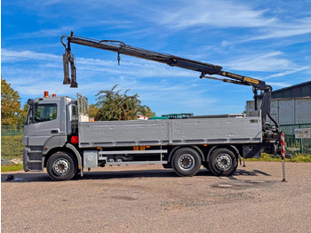 Auto s hydraulickou rukou MERCEDES-BENZ