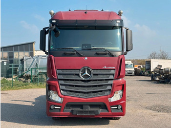 Podvozek s kabinou MERCEDES-BENZ