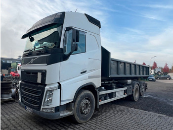 Hákový nosič kontajnerov VOLVO FH 460