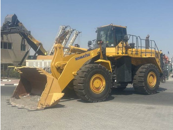 Kolesový nakladač KOMATSU WA600-6