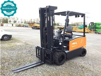 Elektrický vysokozdvižný vozík DOOSAN