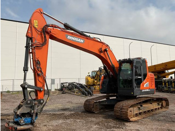 Pásové rýpadlo DOOSAN DX235LCR-5