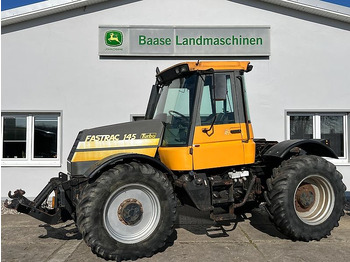 Traktor JCB