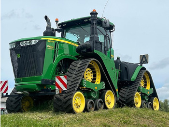 Traktor JOHN DEERE