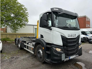 Hákový nosič kontajnerov IVECO X-WAY