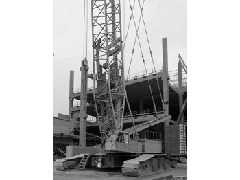 Pásový žeriav LIEBHERR