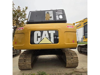 Pásové rýpadlo CATERPILLAR 330D