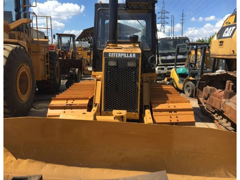 Buldozér CATERPILLAR D4C