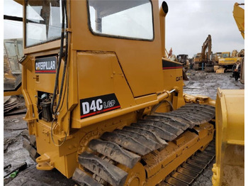 Buldozér CATERPILLAR D4C