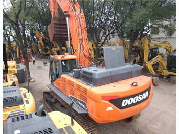 Pásové rýpadlo DOOSAN DX530LC-5